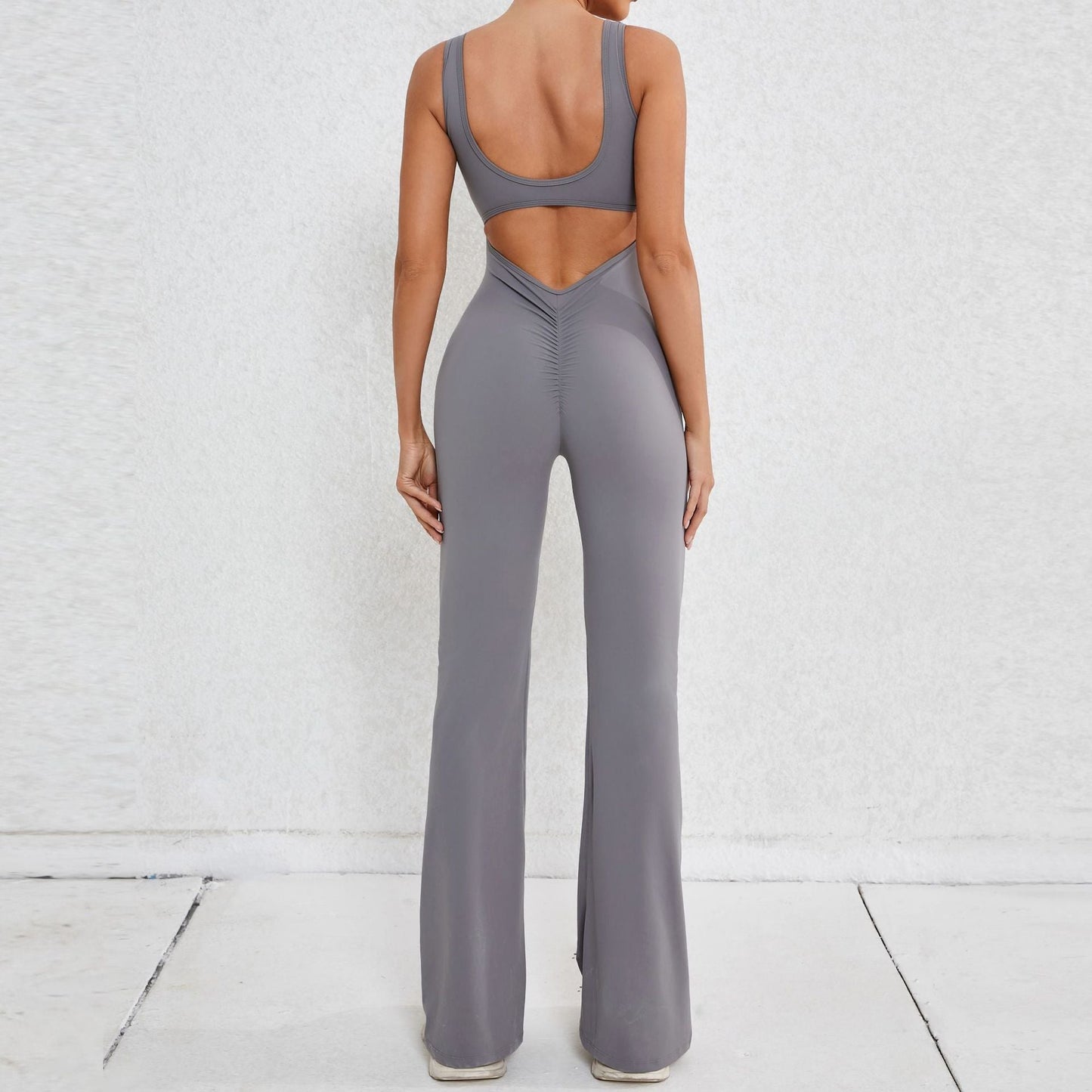 Well Tailored Garment with a Graceful Silhouette