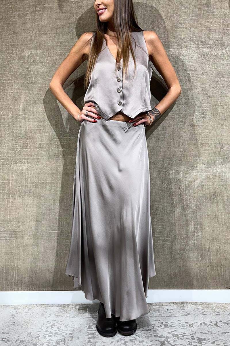 Beautifully Crafted Garment in a Classic Style