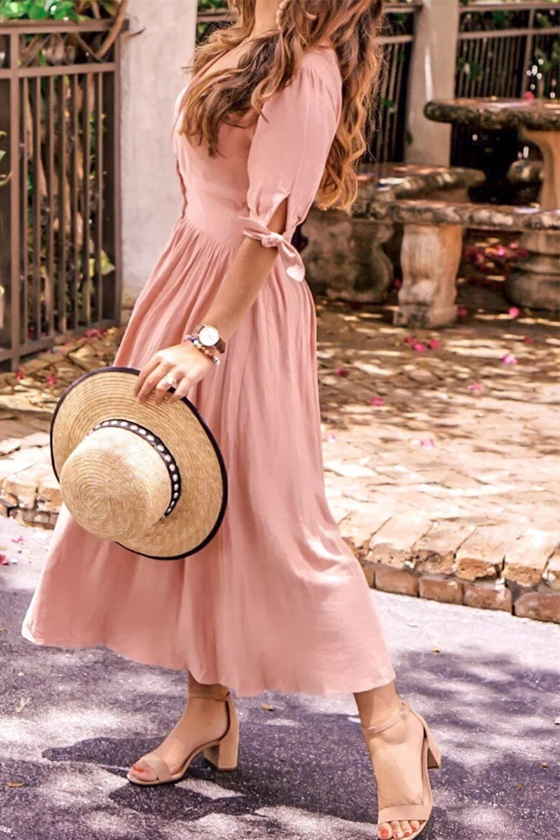 Classic Vintage Dress with a Flattering Fit