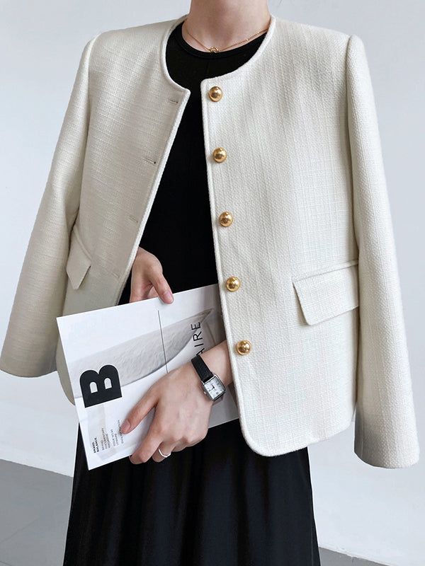 Gracefully Styled Garment for Any Occasion