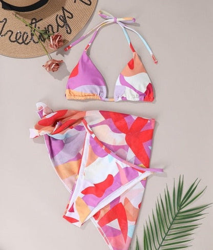 Well Tailored Bikini with a Graceful Silhouette