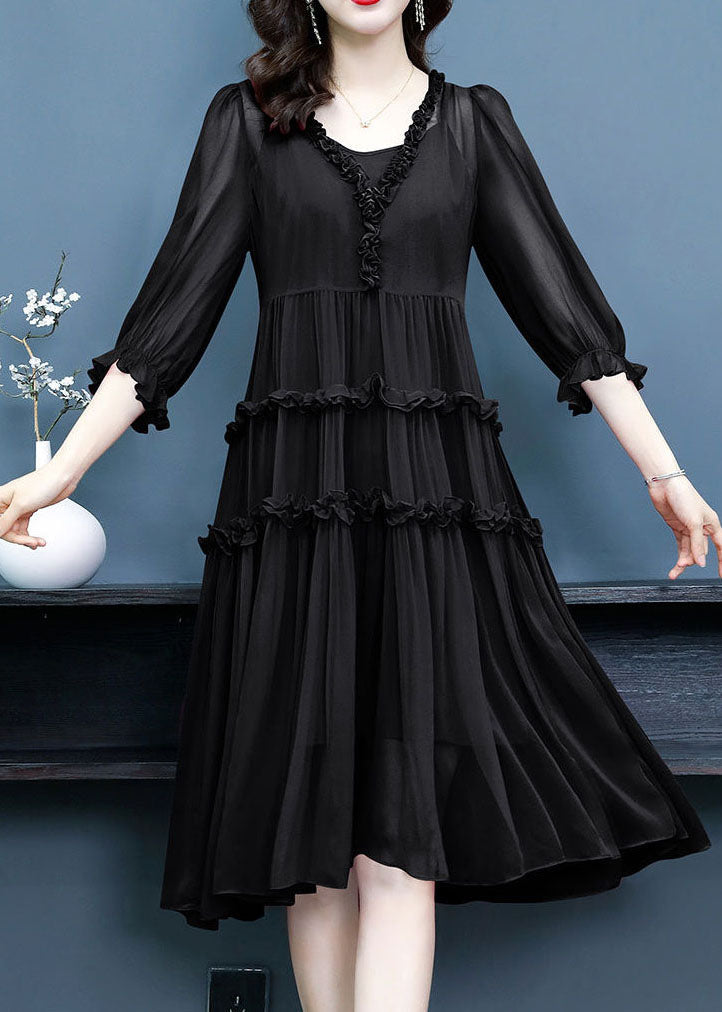 Beautifully Finished Dress in a Timeless Design