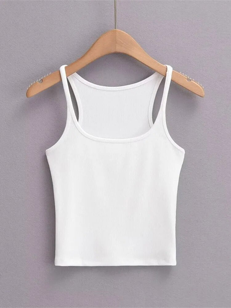 Beautifully Finished Top in a Timeless Design