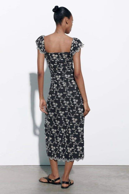 Elegantly Styled Dress for Everyday Wear