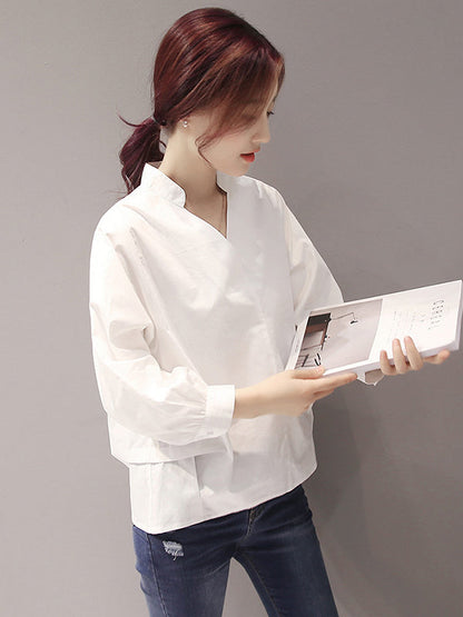 Beautifully Crafted Blouse in a Classic Style