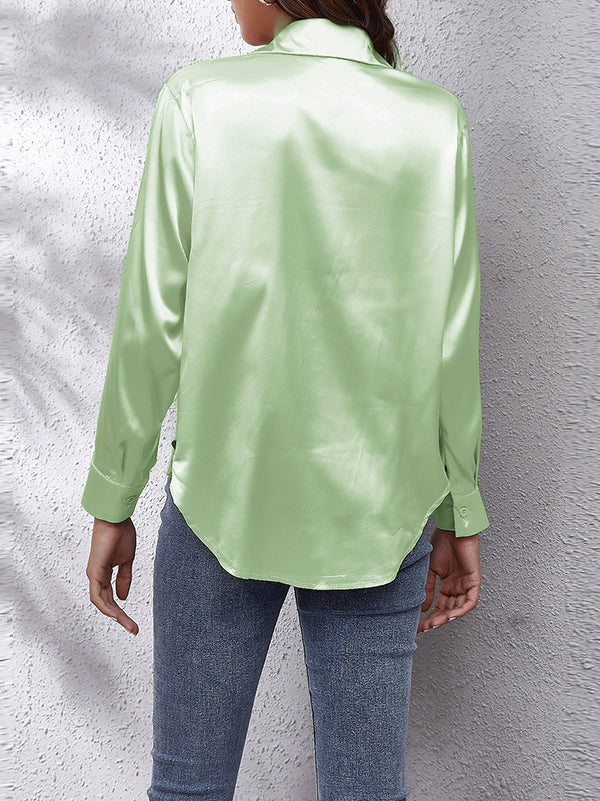 Classic Vintage Blouse with a Flattering Fit