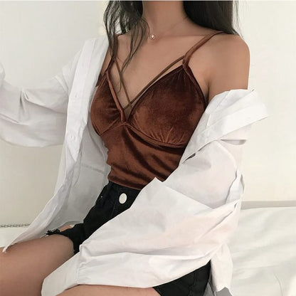 Beautifully Finished Top in a Timeless Design