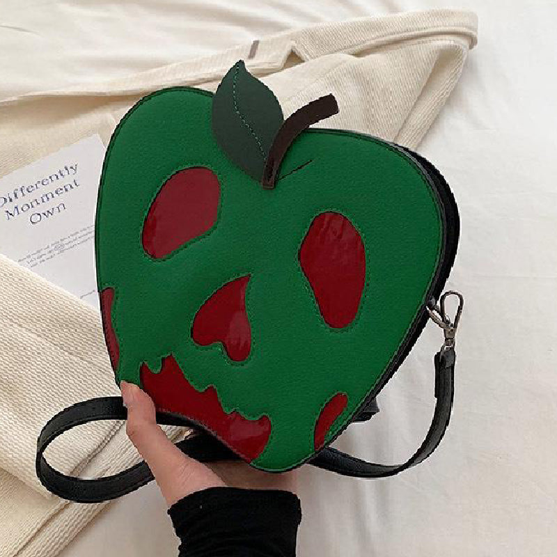 Beautifully Crafted Bag in a Classic Style