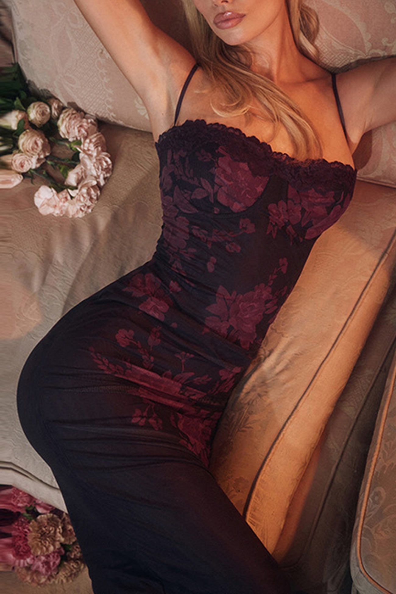 Well Tailored Dress with a Graceful Silhouette