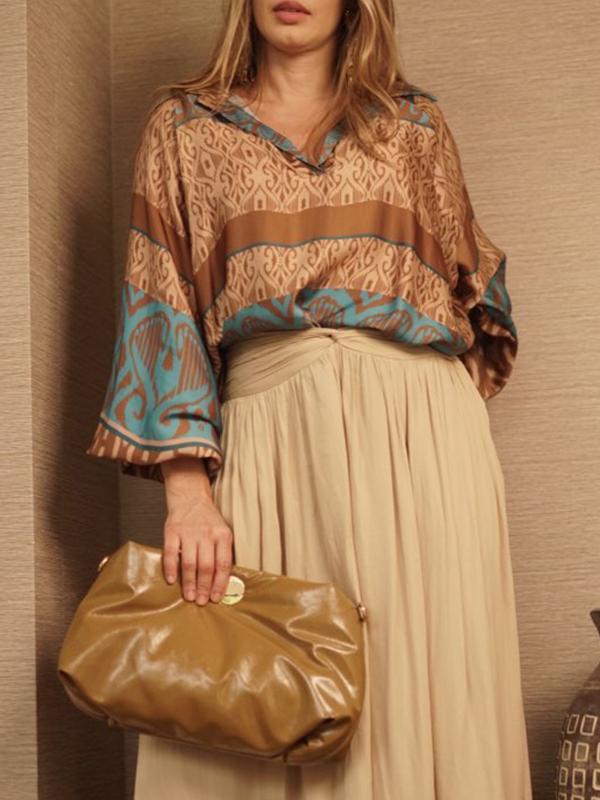 Effortlessly Elegant Garment with a Timeless Design