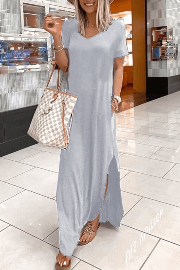 Beautifully Finished Dress in a Timeless Design