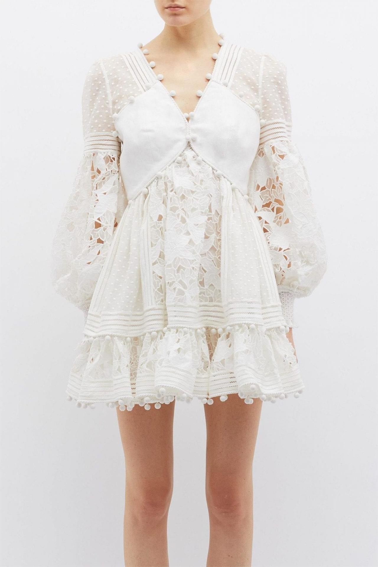 Well Tailored Dress with a Graceful Silhouette