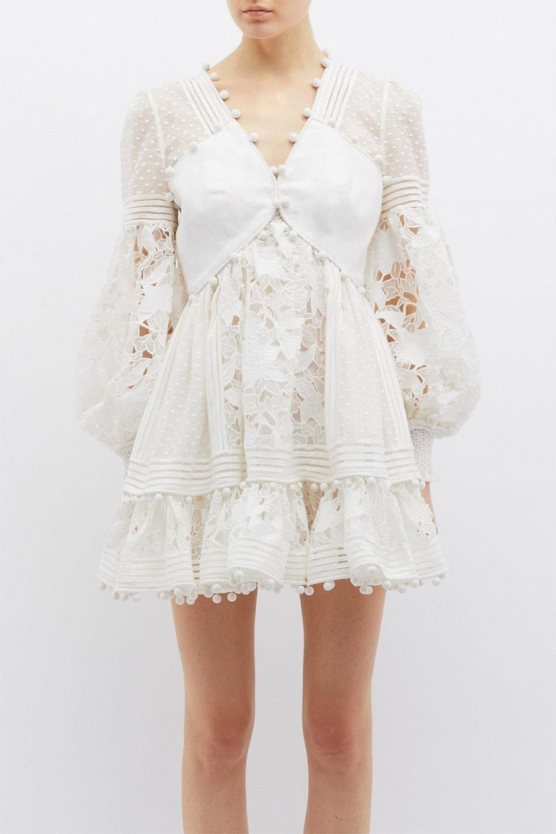 Well Tailored Dress with a Graceful Silhouette