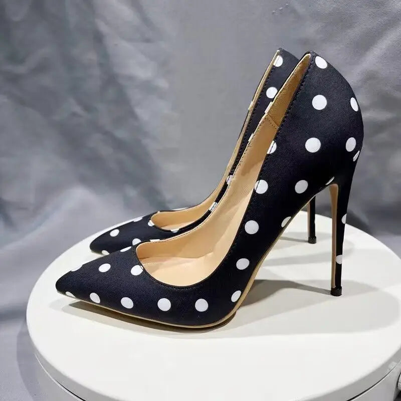 Polished Heels with an Effortless Classic Look