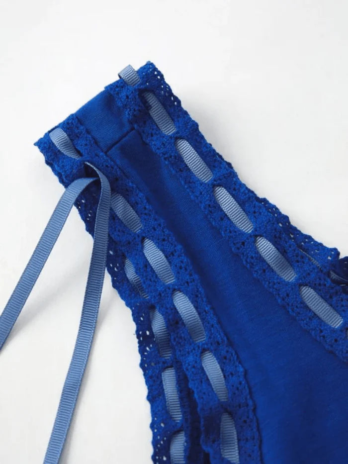 Classic Vintage Top with a Flattering Fit