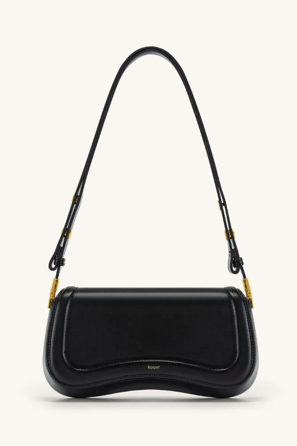 Effortlessly Elegant Garment with a Timeless Design