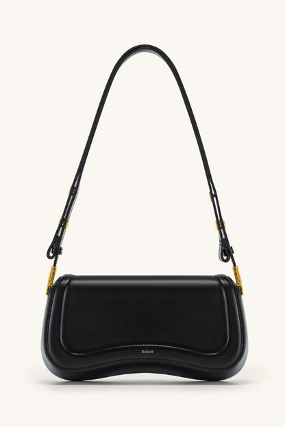 Effortlessly Elegant Garment with a Timeless Design