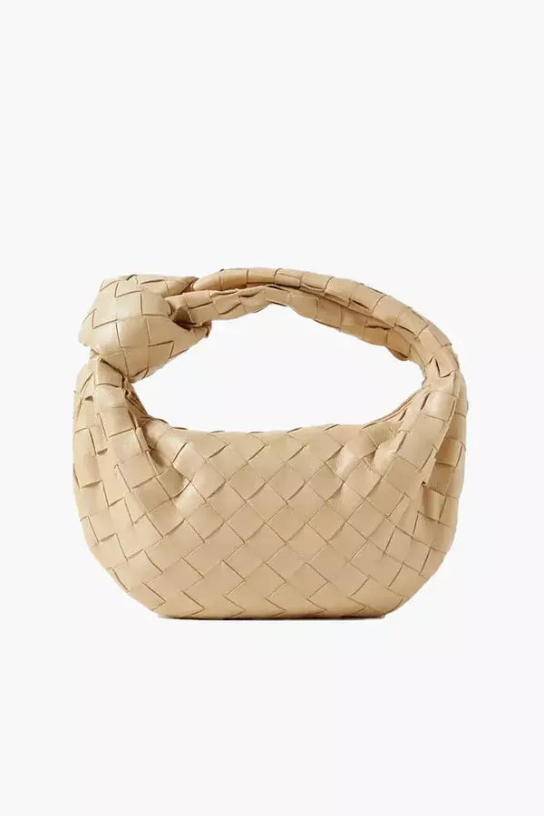 Polished Bag with an Effortless Classic Look