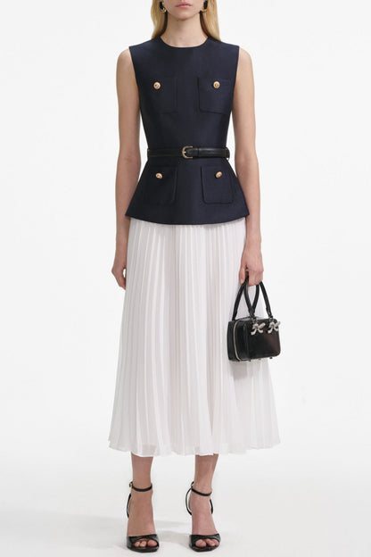 Beautifully Crafted Dress in a Classic Style