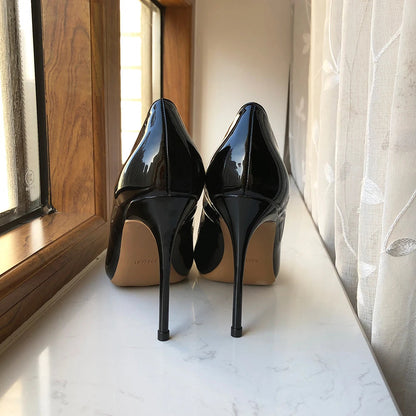 Elegantly Styled Shoes for Everyday Wear