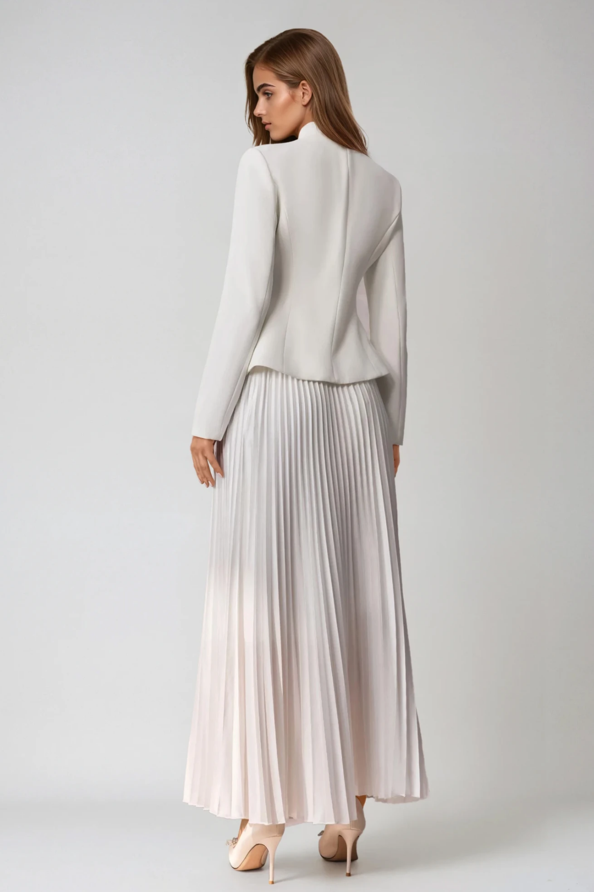 Effortlessly Elegant Garment with a Timeless Design
