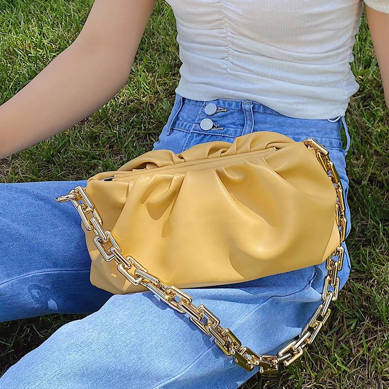 Well Tailored Bag with a Graceful Silhouette
