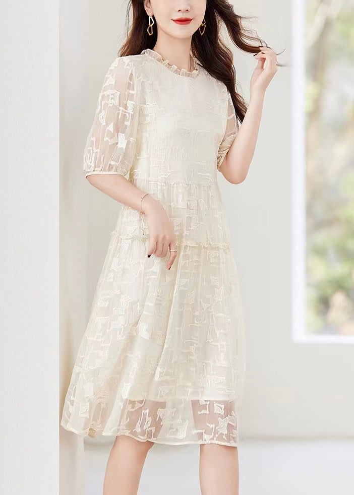 Beautifully Finished Dress in a Timeless Design