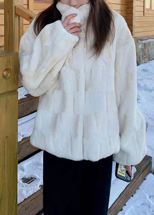 Polished Coat with an Effortless Classic Look