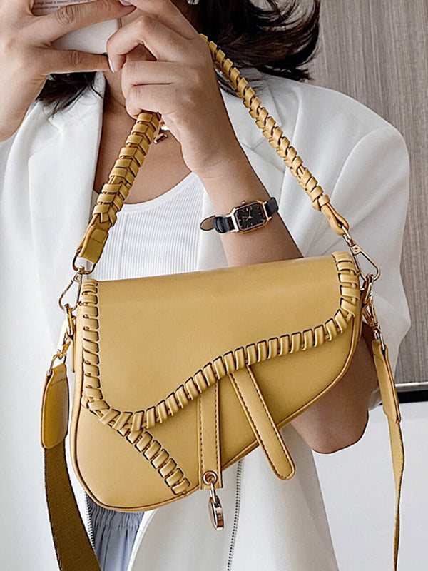 Well Tailored Bag with a Graceful Silhouette