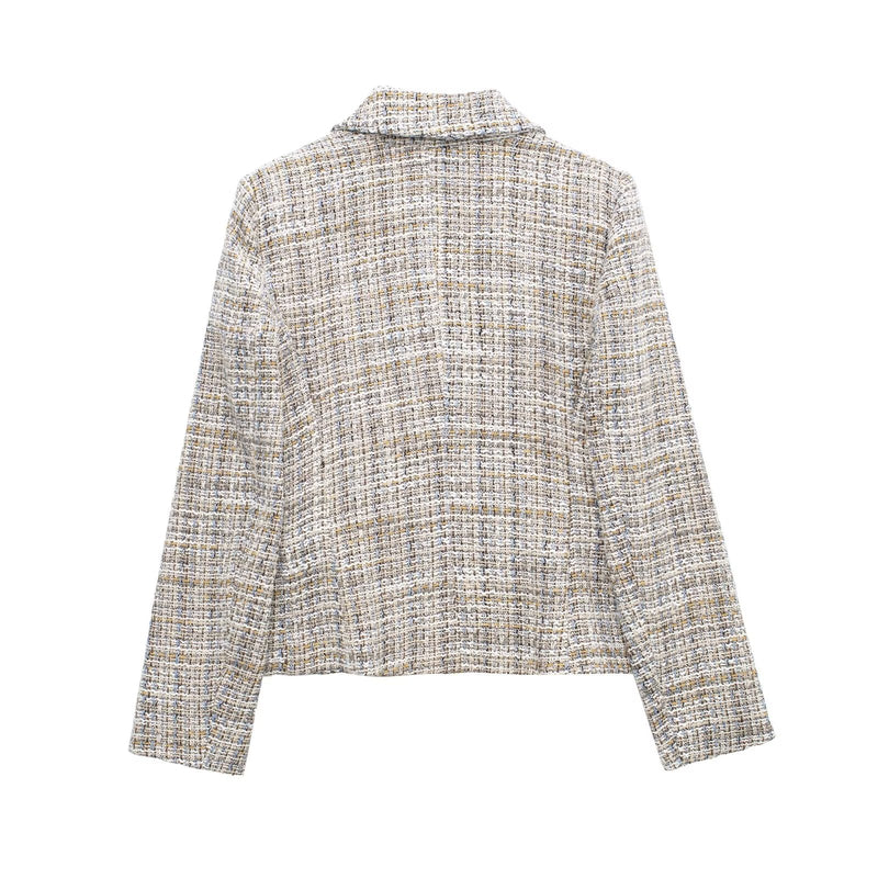 Gracefully Styled Garment for Any Occasion