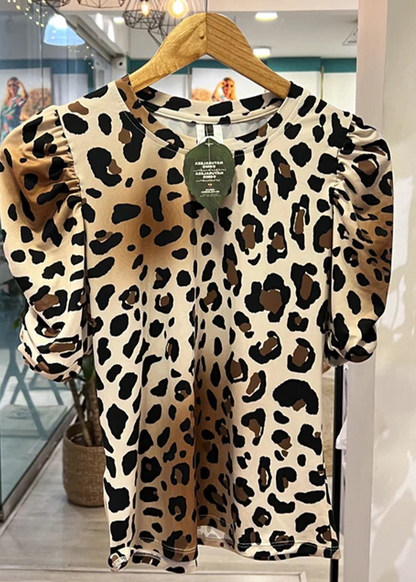Beautifully Finished T-Shirt in a Timeless Design