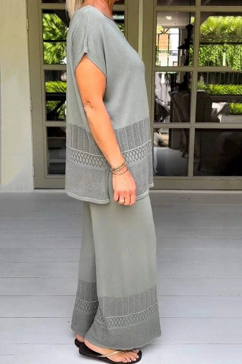 Gracefully Styled Garment for Any Occasion
