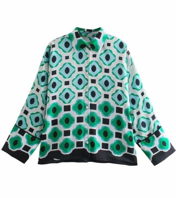 Sophisticated Garment with a Clean Classic Look