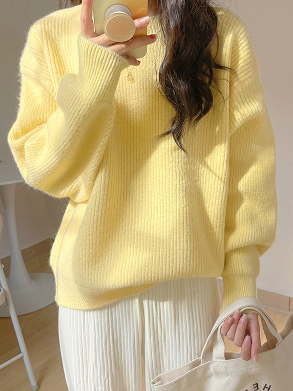 Classic Vintage Sweater with a Flattering Fit