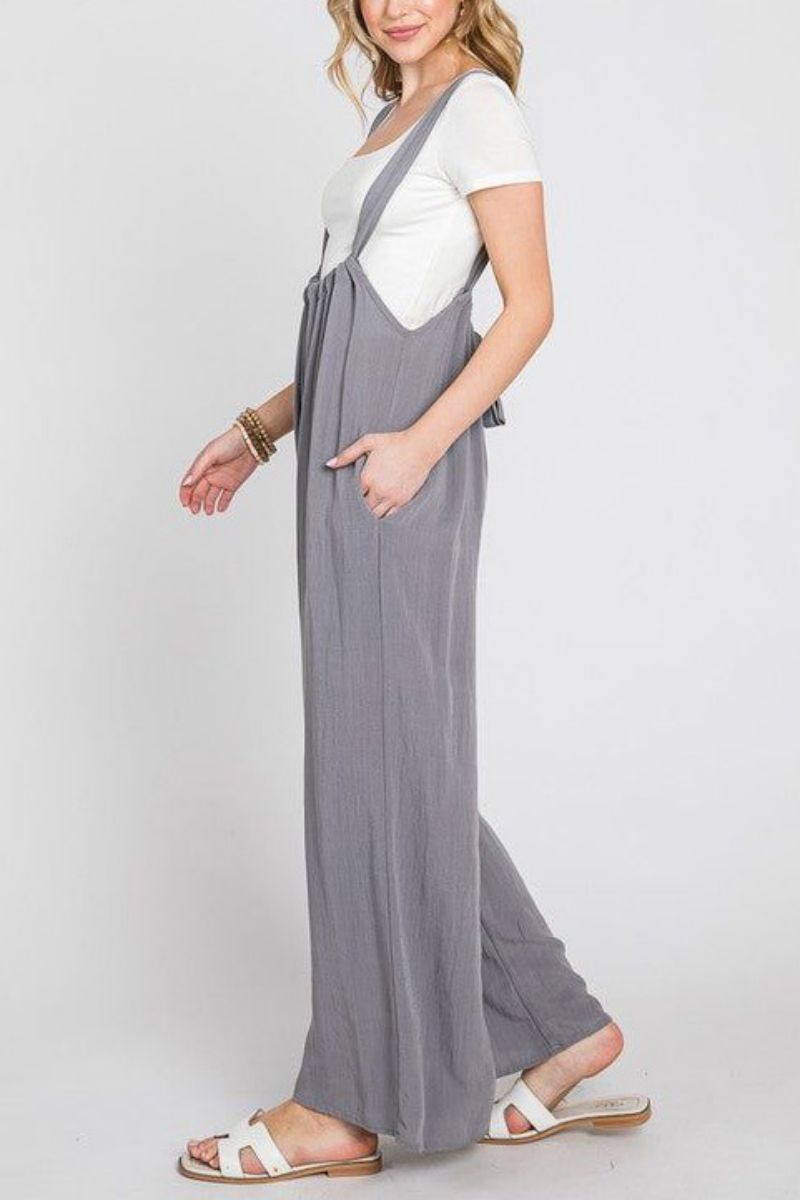 Well Tailored Trousers with a Graceful Silhouette