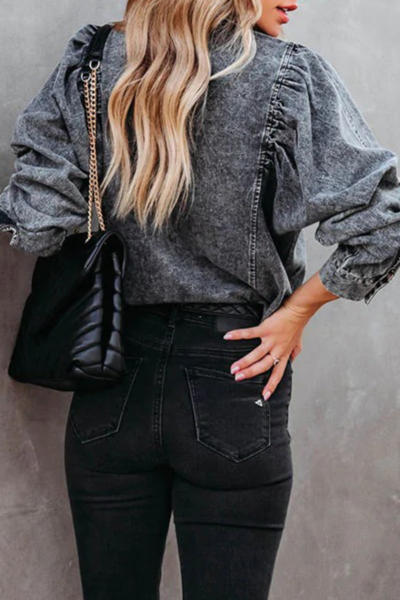 Gracefully Styled Garment for Any Occasion