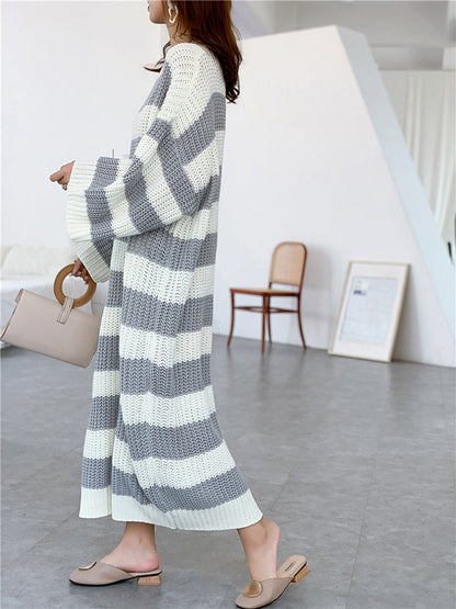 Well Tailored Sweater with a Graceful Silhouette
