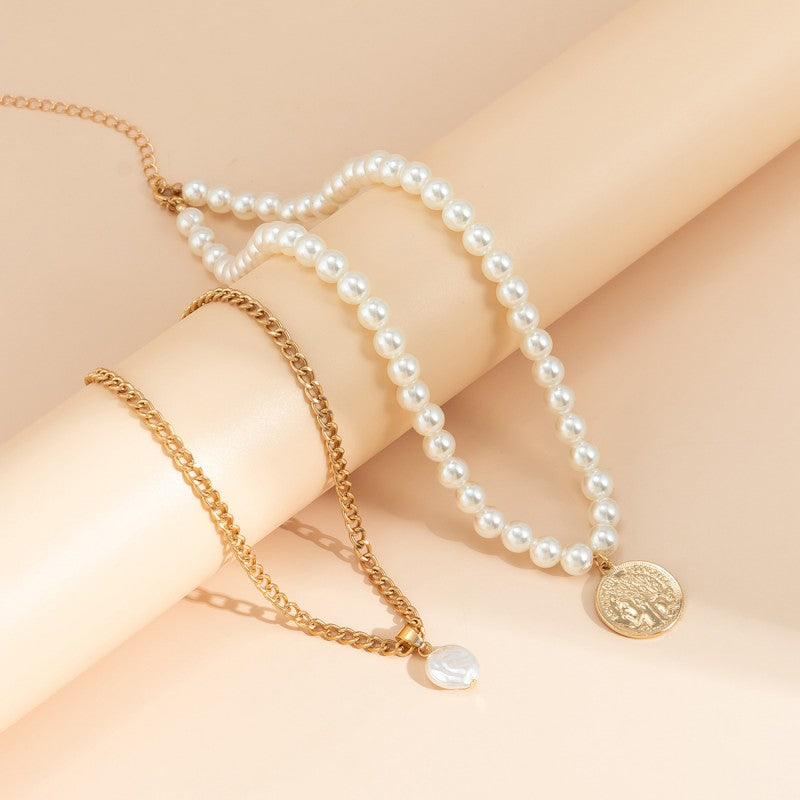 Effortlessly Elegant Garment with a Timeless Design