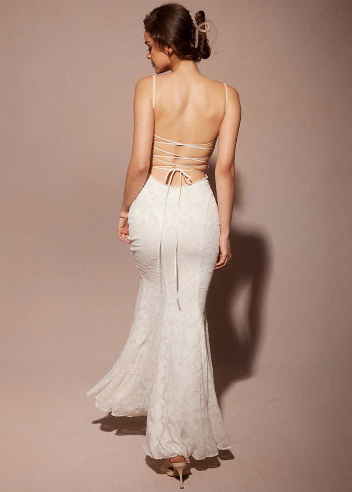 Effortlessly Elegant Dress with a Timeless Design