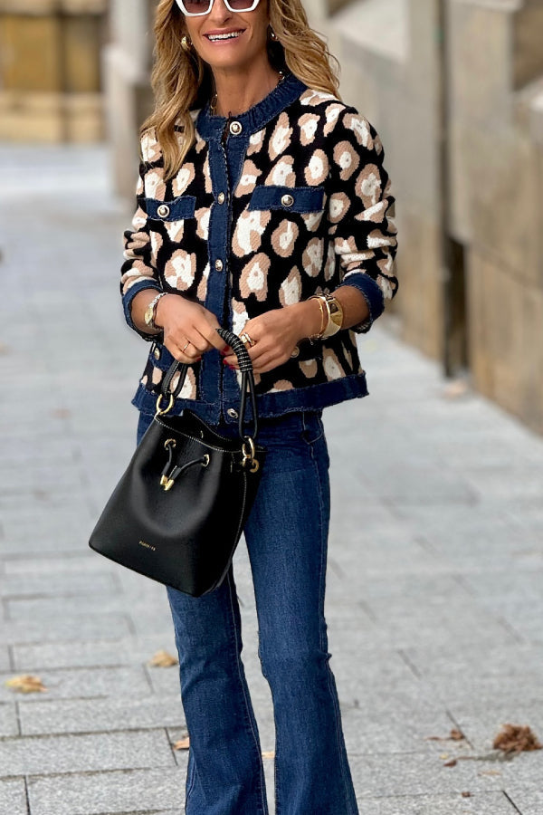 Beautifully Finished Cardigan in a Timeless Design