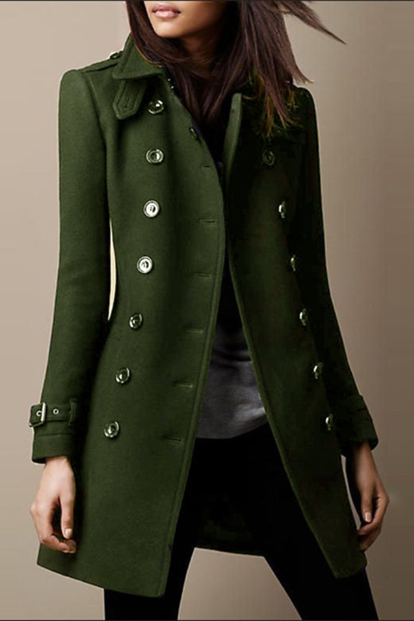 Beautifully Finished Coat in a Timeless Design