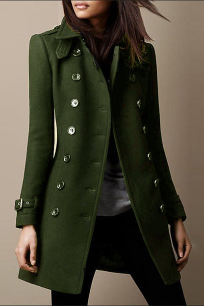 Beautifully Finished Coat in a Timeless Design