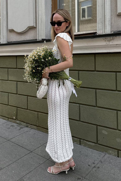 Sophisticated Dress with a Clean Classic Look