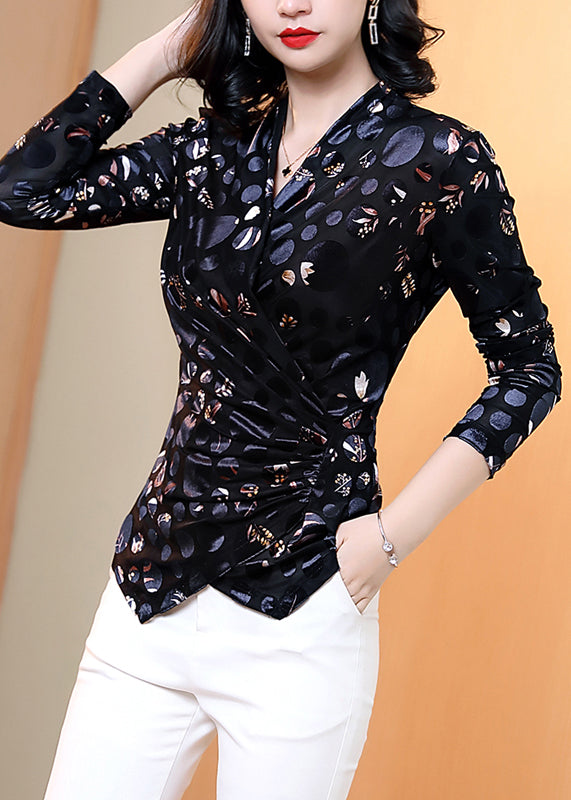 Classic Vintage Top with a Flattering Fit
