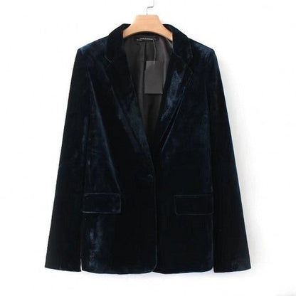 Gracefully Styled Garment for Any Occasion