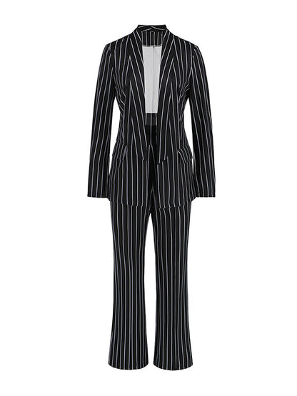 Classic Vintage Pants with a Flattering Fit