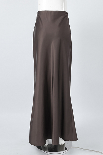 Gracefully Styled Garment for Any Occasion