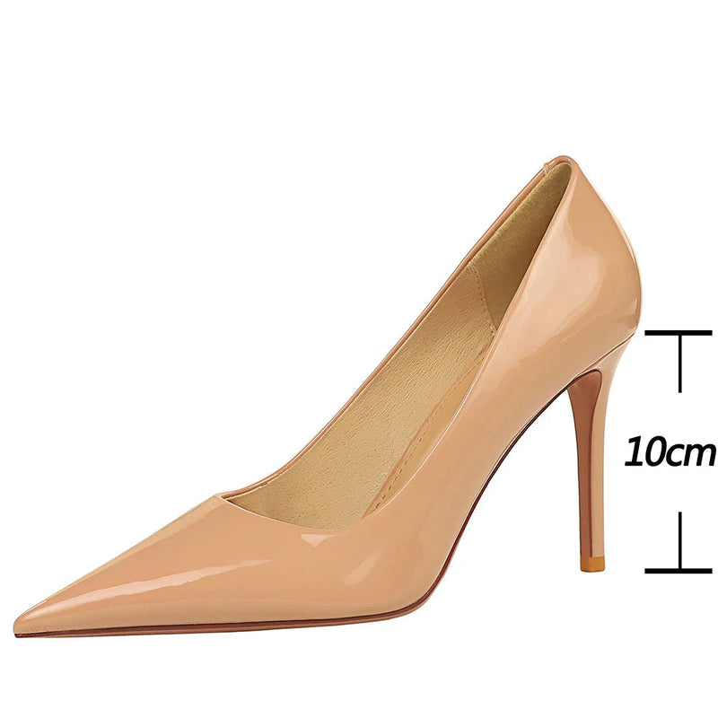 Beautifully Finished Heels in a Timeless Design