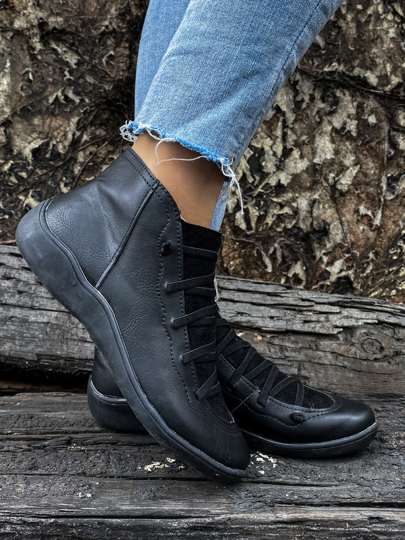 Classic Vintage Boots with a Flattering Fit