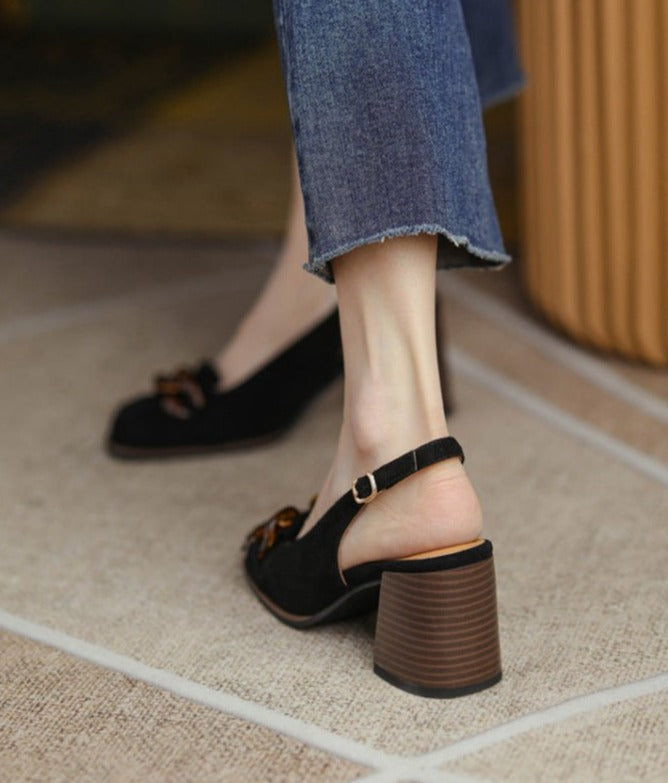A Vintage Style Heels with Delicate Timeless Details